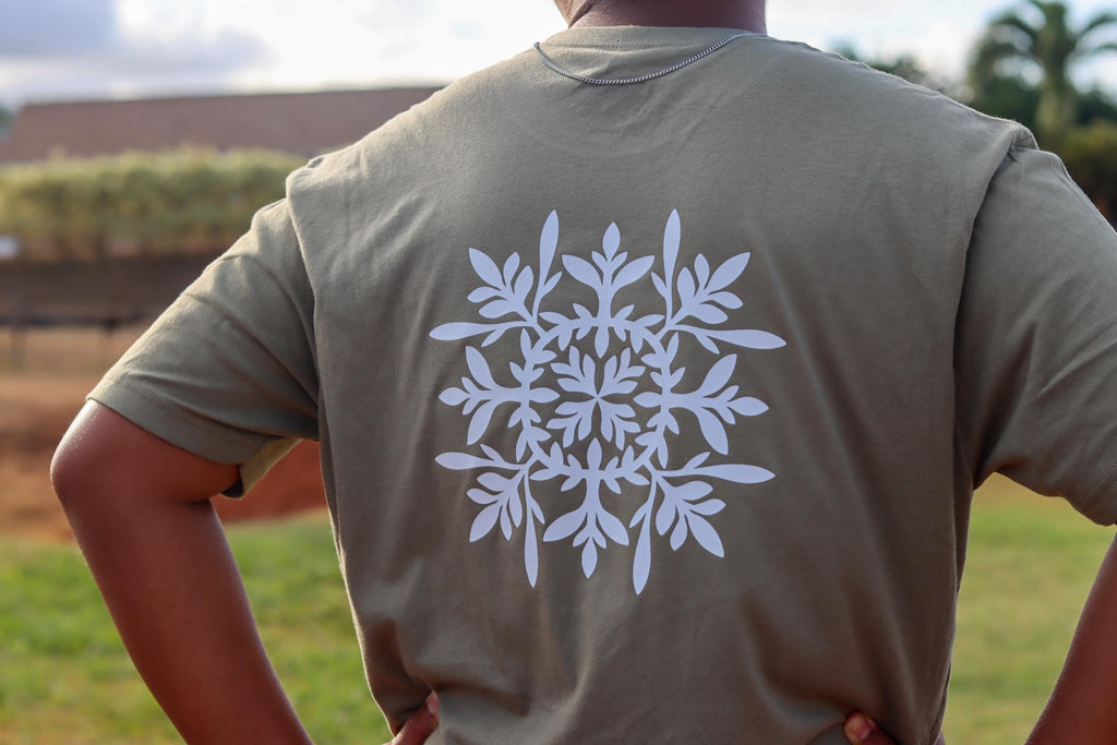 Hawaiian Quilt (3 in a row) T-shirt