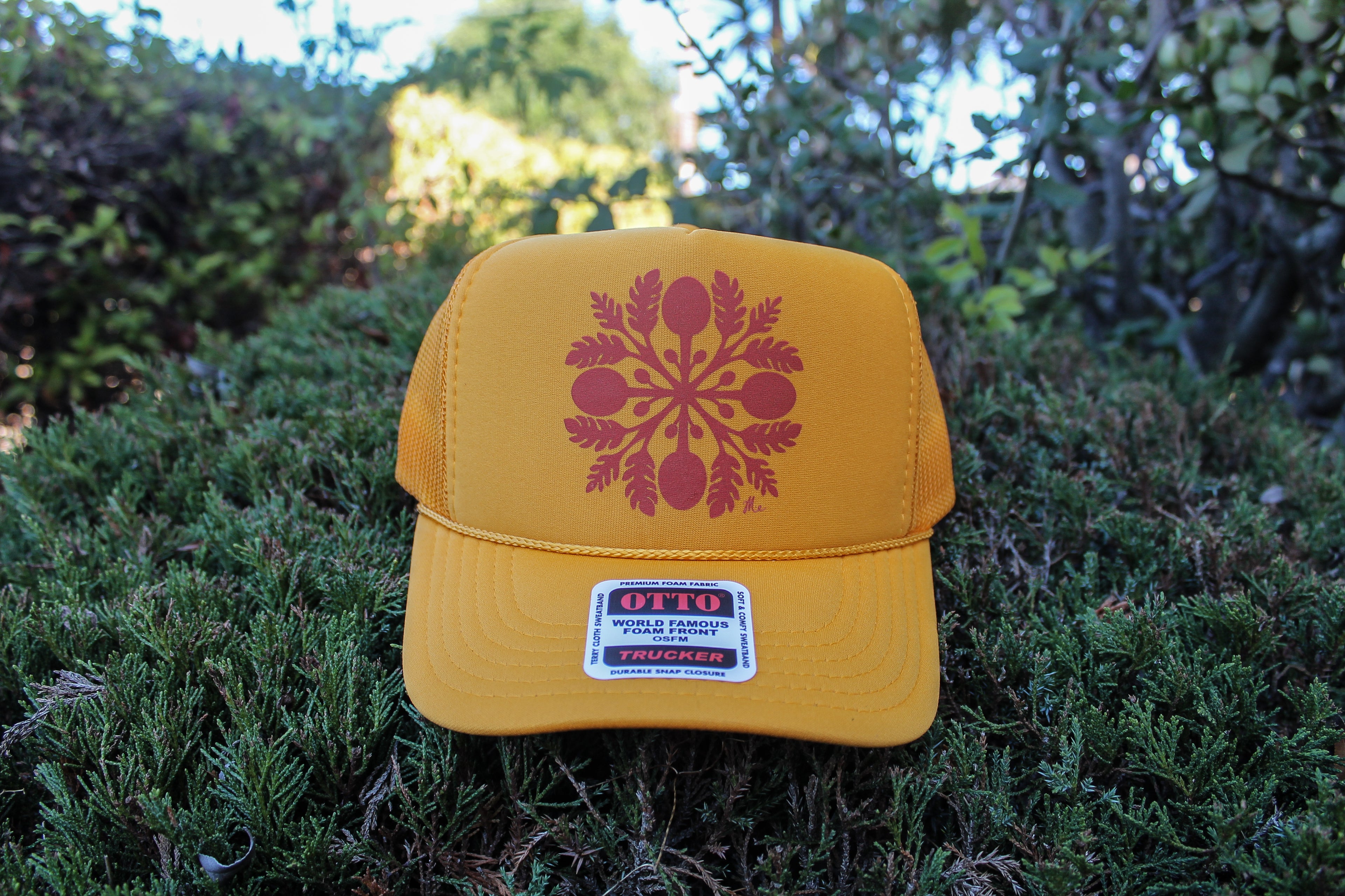 ʻUlu Trucker Hat