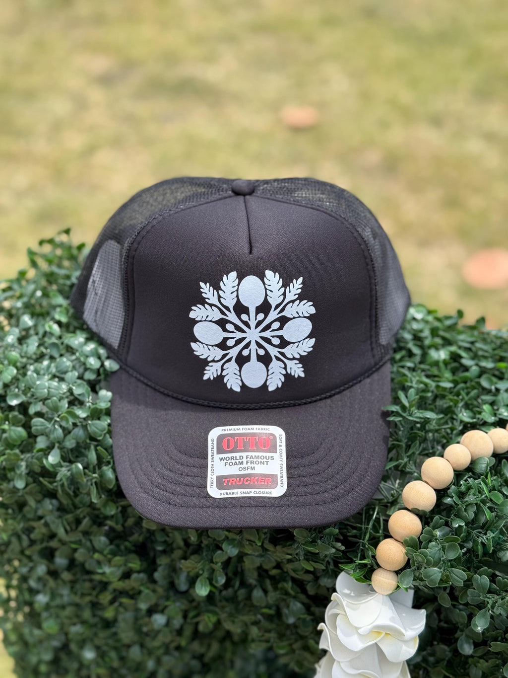 ʻUlu Trucker Hat